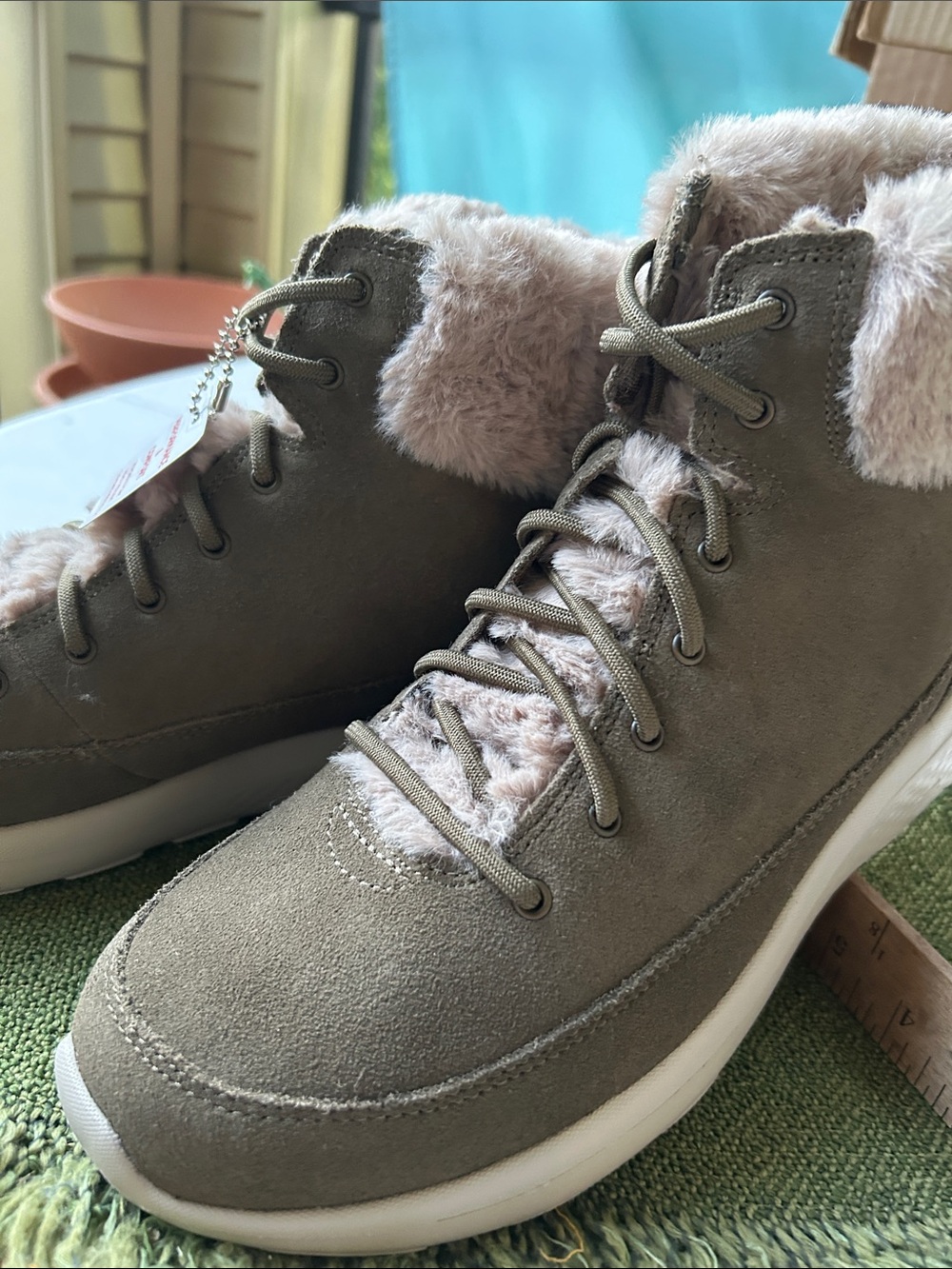 Skechers leather uppers, Slip on Sneakers size 10.